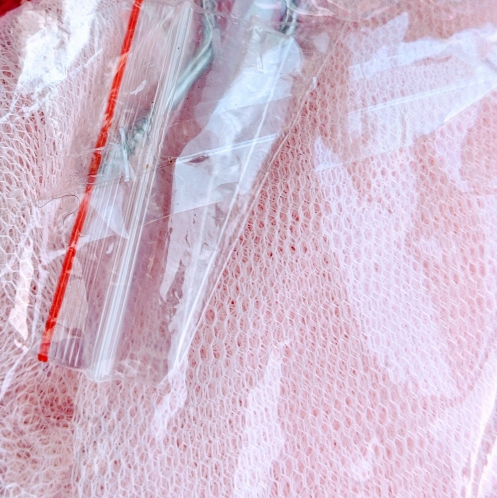 New in package Pink Bed Canopy